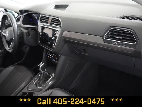Used 2024 Volkswagen Tiguan SE FWD image 19