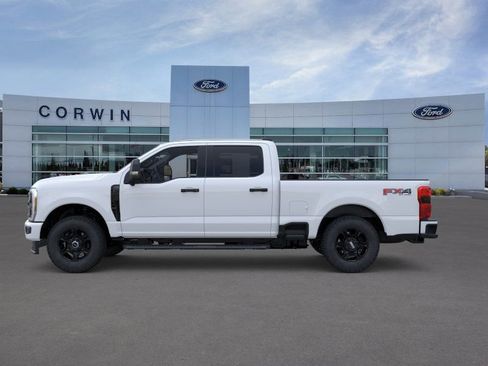 New 2026 Ford F250 4x4 Crew Cab Super Duty image 4