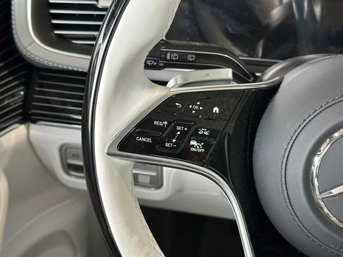 New 2025 Mercedes-Benz Maybach GLS 600 4MATIC image 38