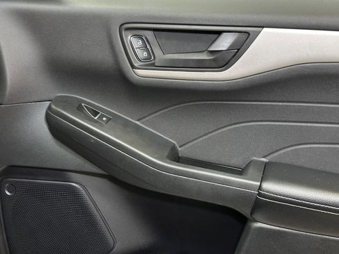 Used 2022 Ford Escape SE w/ Convenience Package image 38