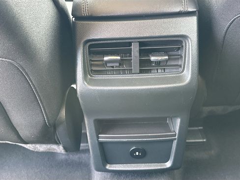 Certified 2024 Ford Edge SEL AWD/4WD image 23