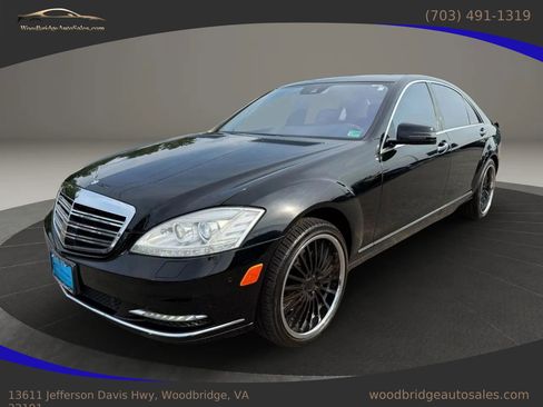 Used 2011 Mercedes-Benz S 550 4MATIC image 10