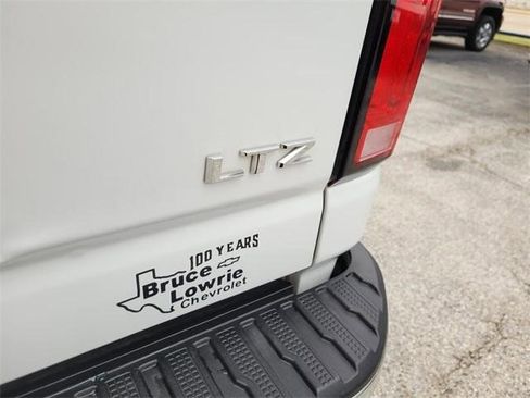 Certified 2025 Chevrolet Silverado 2500 LTZ w/ LTZ Convenience Package image 9