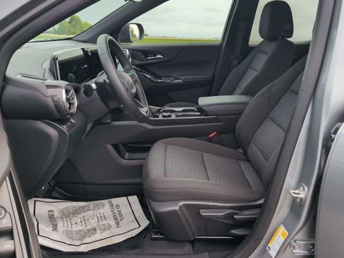 Used 2026 Chevrolet Equinox LT w/ Safety and Technology Package FWD image 19