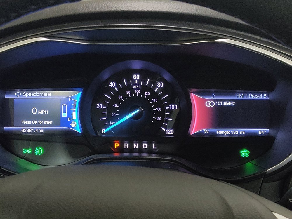 Used 2019 Ford Fusion Energi Titanium FWD image 23