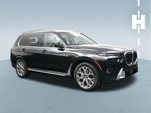 Used 2026 BMW X7 xDrive40i AWD/4WD image 2