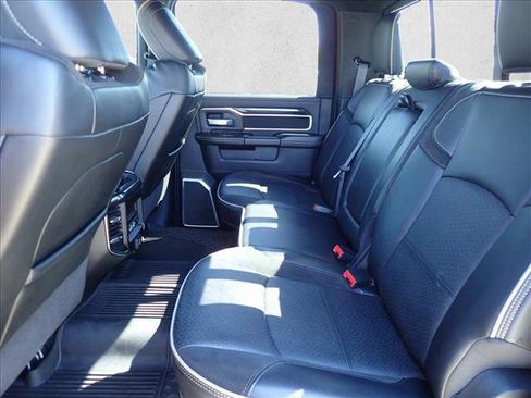 Used 2022 RAM 2500 Laramie AWD/4WD image 8