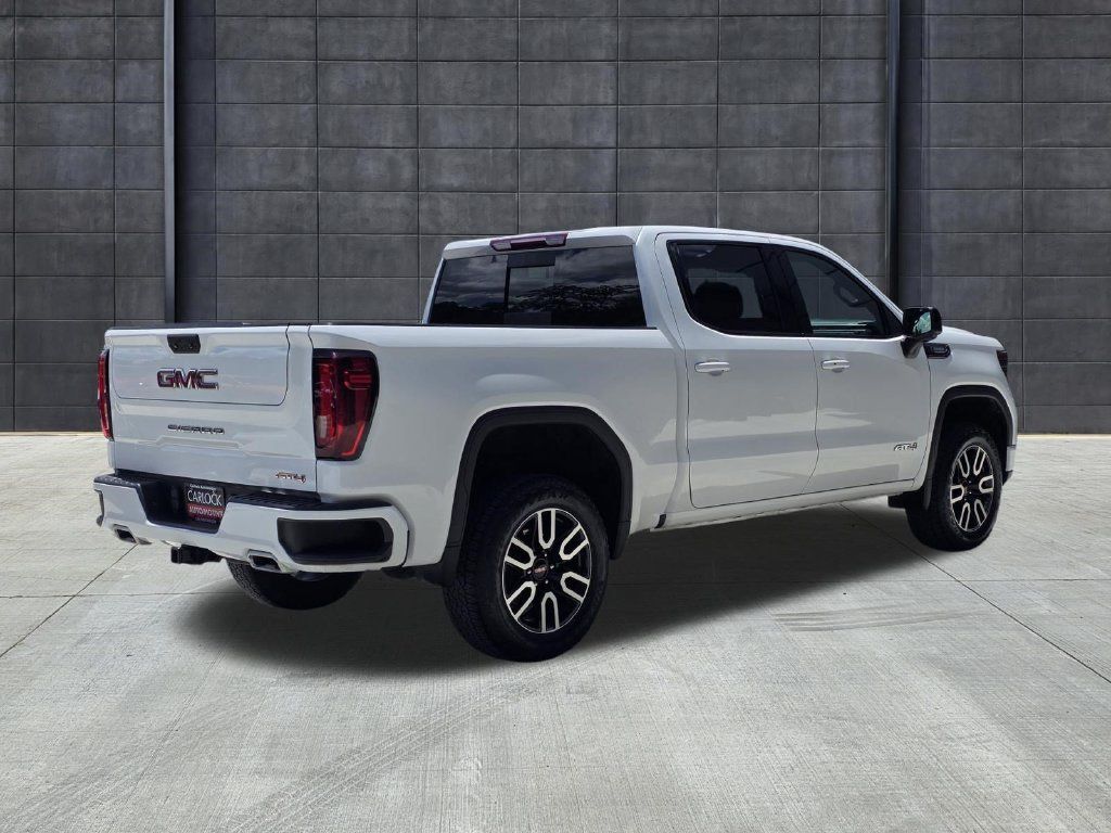 Used 2022 GMC Sierra 1500 AT4 w/ AT4 Preferred Package AWD/4WD image 5