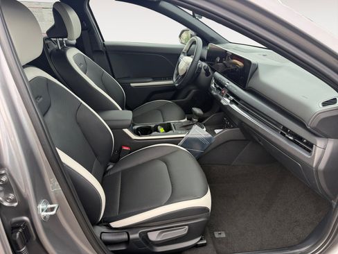 New 2026 Kia K4 GT-Line image 19