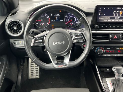 Certified 2022 Kia Forte GT-Line w/ GT-Line Premium Package image 17