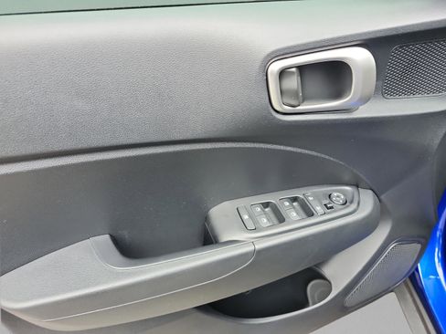 Used 2026 Hyundai Venue SEL FWD image 16