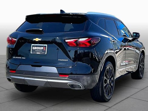 Used 2022 Chevrolet Blazer Premier w/ Enhanced Convenience Package AWD/4WD image 13