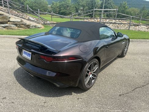 Used 2020 Jaguar F-TYPE Convertible RWD image 9