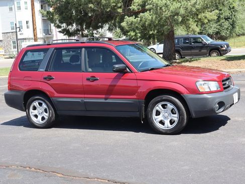 Used 2004 Subaru Forester 2.5X AWD/4WD image 2