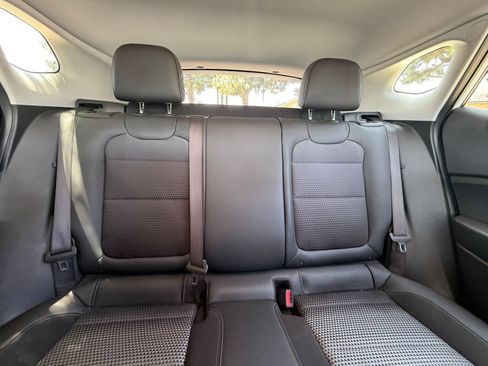 Used 2025 Chevrolet Trax LT FWD image 30