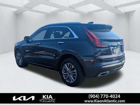 Used 2024 Cadillac XT4 Premium Luxury AWD/4WD image 5