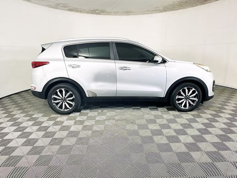 Used 2018 Kia Sportage EX FWD image 2