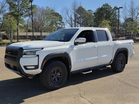 New 2026 Nissan Frontier PRO-4X image 4