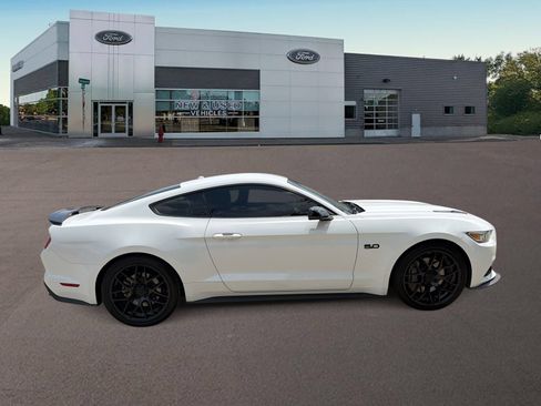 Used 2016 Ford Mustang GT Premium w/ Equipment Group 401A RWD image 12