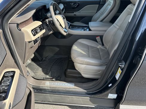 Used 2024 Lincoln Aviator Reserve w/ Elements Package Plus RWD image 10