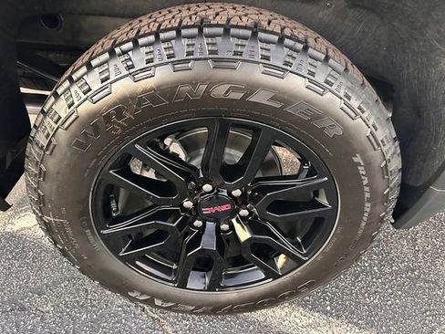 New 2026 GMC Sierra 1500 Elevation w/ Elevation Premium Package image 12