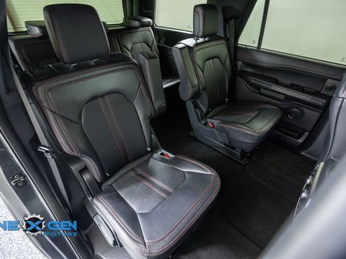 Used 2024 Ford Expedition Limited AWD/4WD image 40
