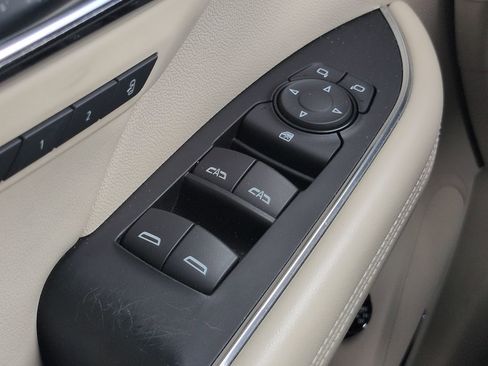 Certified 2021 Buick Envision Essence w/ Technology Package I image 32