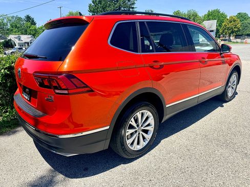 Used 2018 Volkswagen Tiguan SE AWD/4WD image 4