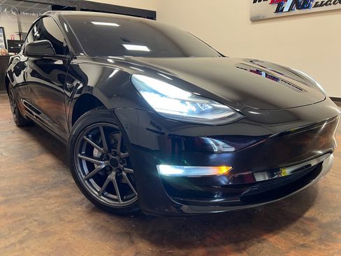 Used 2019 Tesla Model 3 Standard Range image 33