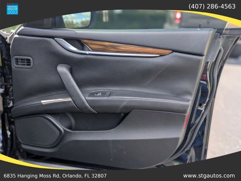 Used 2014 Maserati Ghibli image 22