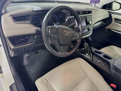 Used 2013 Toyota Avalon Limited image 9