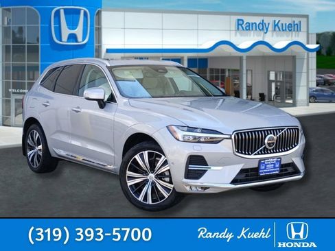 Used 2022 Volvo XC60 B6 Inscription AWD/4WD image 1