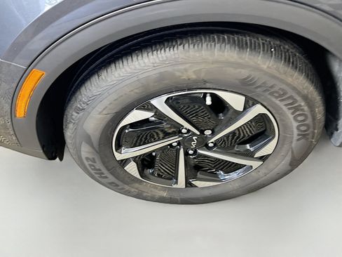 Used 2023 Kia Sportage LX image 14