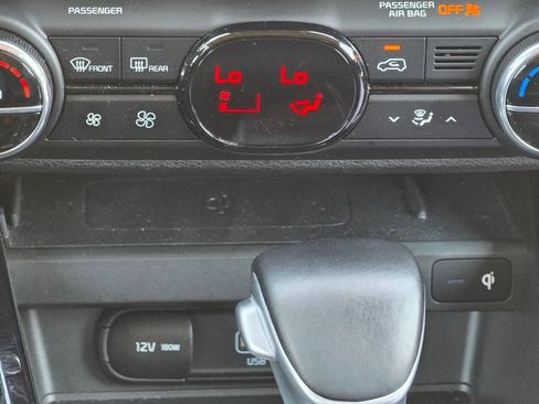 Used 2022 Kia Soul Turbo image 22