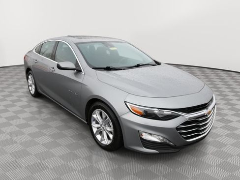Used 2024 Chevrolet Malibu LT image 23