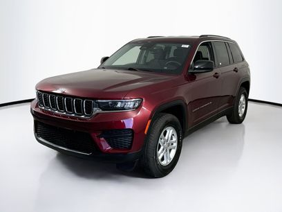 Used 2023 Jeep Grand Cherokee Laredo w/ Trailer Tow Prep Group (B)