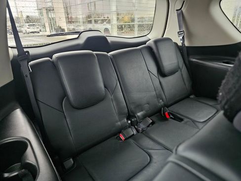 Used 2017 INFINITI QX80 4WD w/ Deluxe Technology Package image 19