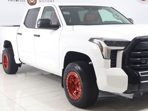 Used 2024 Toyota Tundra SR AWD/4WD image 38