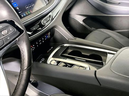 Used 2024 Buick Enclave Premium image 13