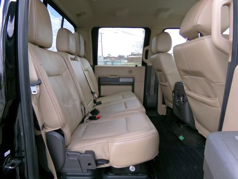 Used 2016 Ford F250 Lariat w/ Chrome Package image 15