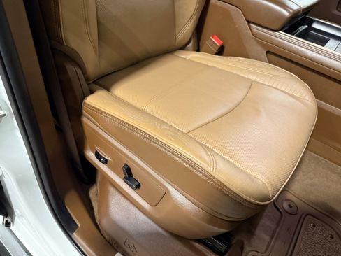 Certified 2024 RAM 3500 Limited w/ Towing Technology Group image 9