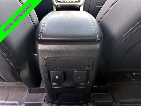 Used 2023 Ford Explorer XLT w/ Equipment Group 202A AWD/4WD image 9