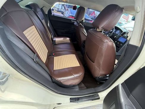 Used 2008 Chrysler 300 LX RWD image 13