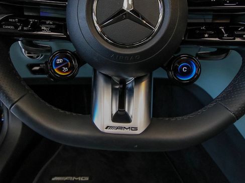 Used 2024 Mercedes-Benz SL 43 AMG image 20