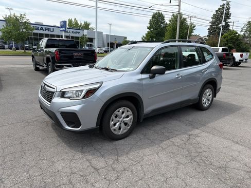 Used 2019 Subaru Forester w/ Alloy Wheel Package AWD/4WD image 2