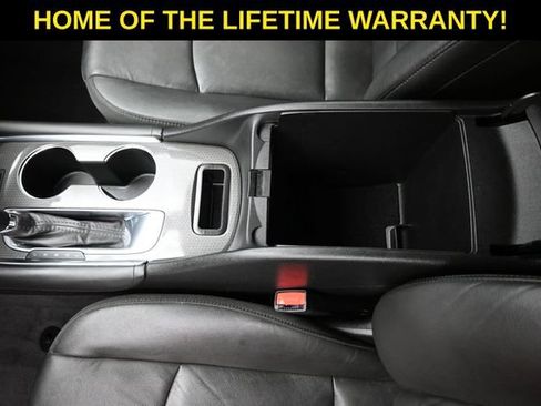 Used 2019 Chevrolet Malibu LT w/ Leather Package FWD image 32