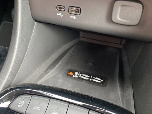 Used 2024 Buick Encore GX Avenir w/ Avenir Technology Package image 31