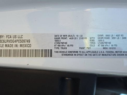 Used 2023 RAM ProMaster 2500 FWD image 12