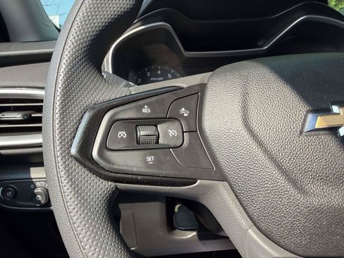 Used 2021 Chevrolet TrailBlazer LS FWD image 23