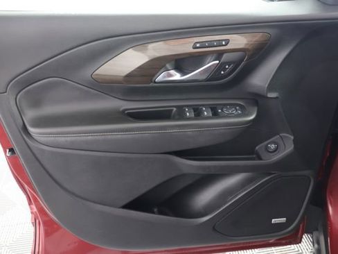 Used 2019 GMC Terrain Denali w/ Advanced Safety Package image 29